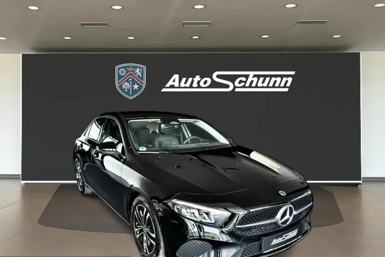 Mercedes-Benz A 200 (Clasa A) din 2024 cu 11.000 km - oferta MER222977 - foto 3