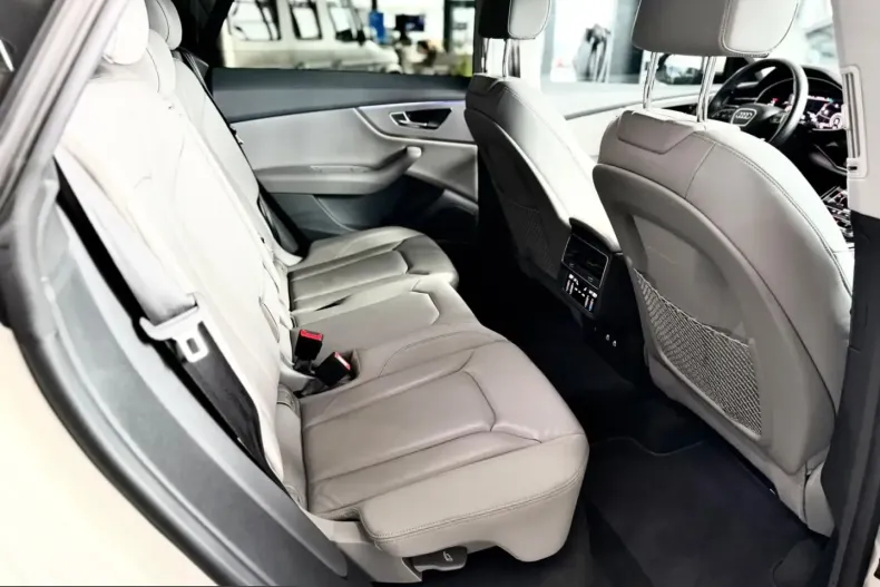 Audi Q8 din 2022 cu 102.580 km - oferta AUD222982 - foto 11