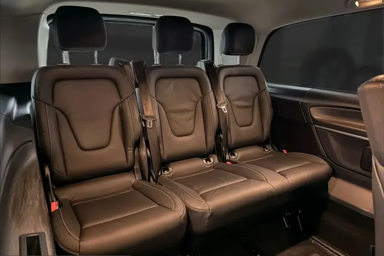 Mercedes-Benz V 200 (Clasa V) din 2024 cu 44.000 km - oferta MER222983 - foto 16