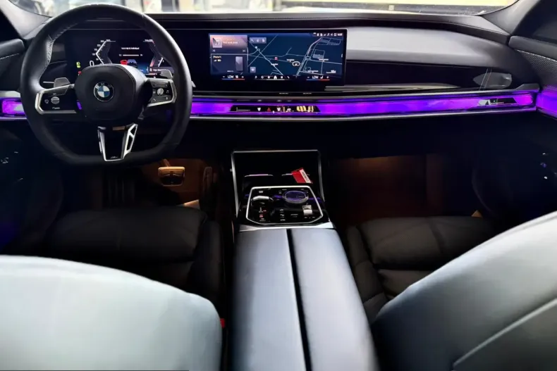 BMW 740d (Seria 7) din 2025 cu 27.480 km - oferta BMW222990 - foto 15