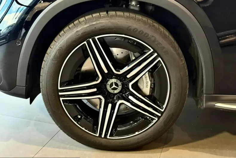 Mercedes-Benz GLC 200 (Clasa GLC) din 2024 cu 8.200 km - oferta MER222994 - foto 17