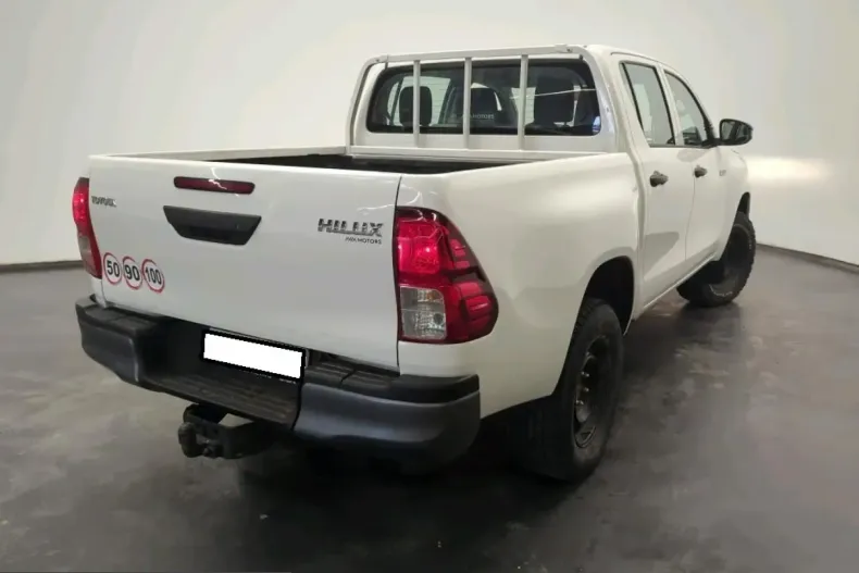 Toyota Hilux din 2023 cu 73.620 km - oferta TOY222998 - foto 2