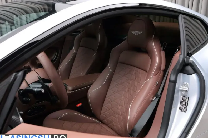 Aston Martin Vanquish din 2024 cu 4.500 km - oferta AST223015 - foto 13