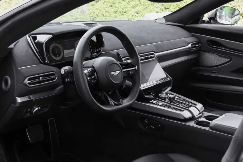 Aston Martin Vanquish din 2025 cu 5.999 km - oferta AST223017 - foto 18