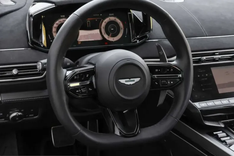 Aston Martin Vanquish din 2025 cu 5.999 km - oferta AST223017 - foto 19
