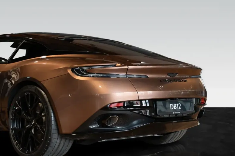 Aston Martin DB12 din 2025 cu 2.500 km - oferta AST223018 - foto 7