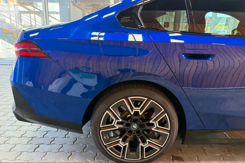 BMW 550 (Seria 5) din 2024 cu 45.000 km - oferta BMW223026 - foto 6