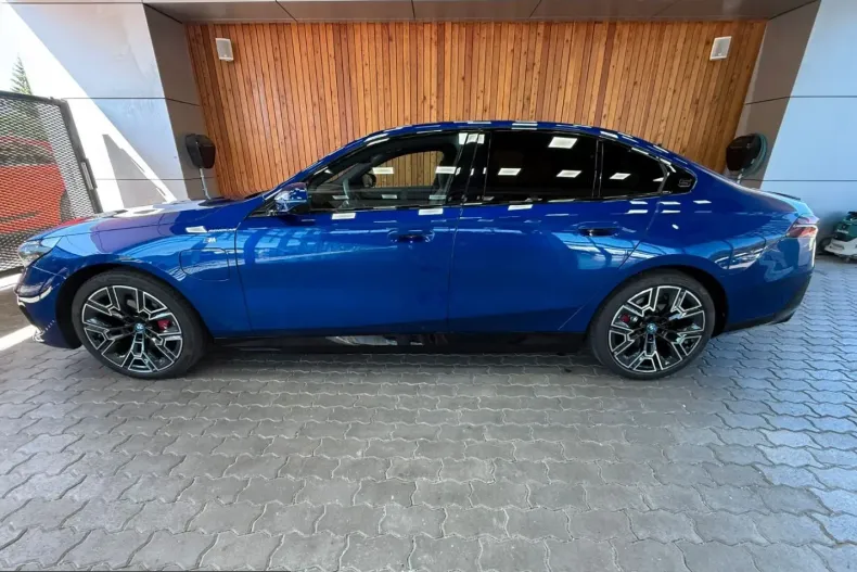 BMW 550 (Seria 5) din 2024 cu 45.000 km - oferta BMW223026 - foto 11