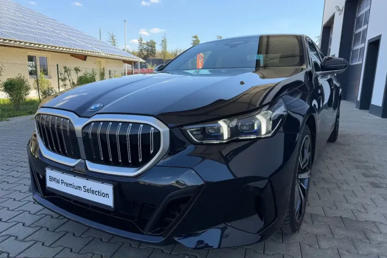 BMW 550 (Seria 5) din 2025 cu 28.652 km - oferta BMW223028 - foto 2