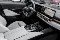 BMW 550 (Seria 5) din 2025 cu 33.848 km - oferta BMW223033 - foto 3