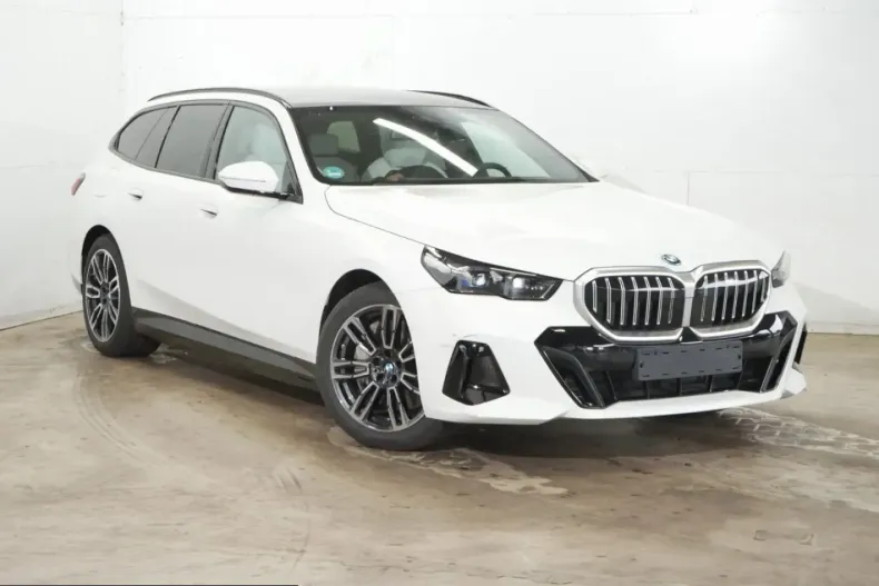 BMW 550 (Seria 5) din 2025 cu 13.440 km - oferta BMW223036 - foto 1