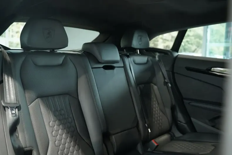 Lamborghini Urus din 2025 cu 22.000 km - oferta LAM223042 - foto 26