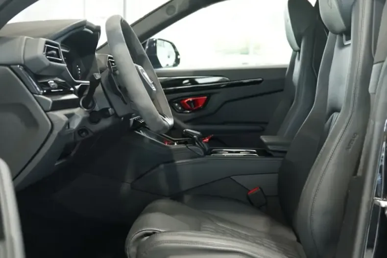 Lamborghini Urus din 2025 cu 22.000 km - oferta LAM223042 - foto 28