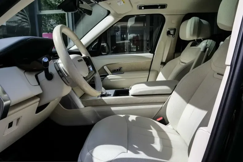Land Rover Range Rover din 2025 cu 8.000 km - oferta LAN223051 - foto 7