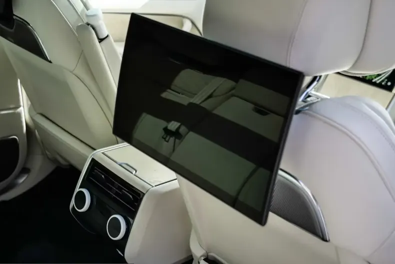 Land Rover Range Rover din 2025 cu 8.000 km - oferta LAN223051 - foto 16
