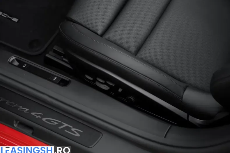 Porsche 992 din 2026 cu 9.900 km - oferta POR223057 - foto 33
