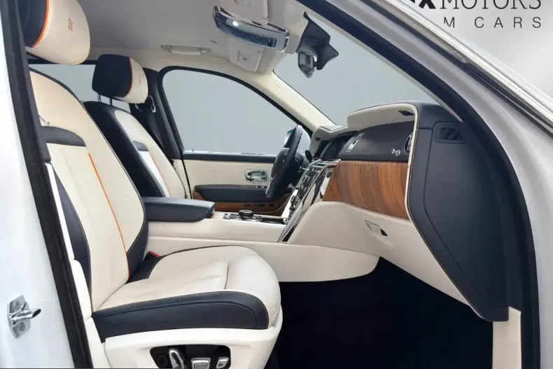 Rolls-Royce Cullinan din 2021 cu 36.048 km - oferta ROL223065 - foto 12