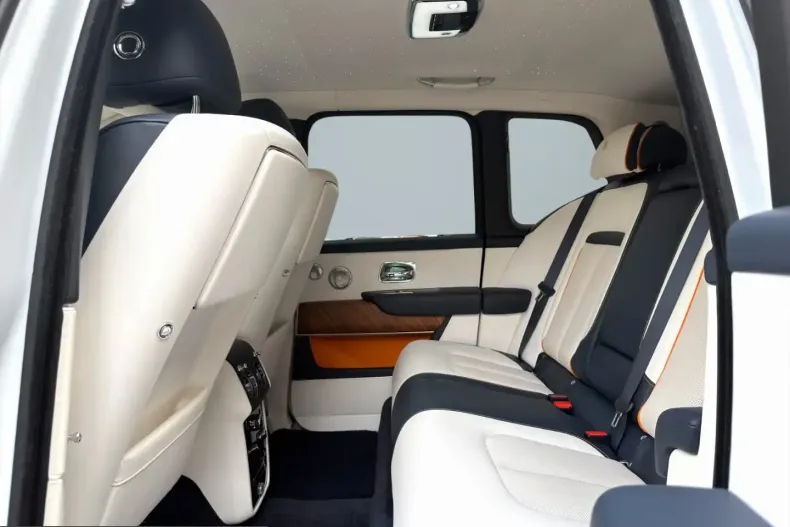 Rolls-Royce Cullinan din 2021 cu 36.048 km - oferta ROL223065 - foto 17