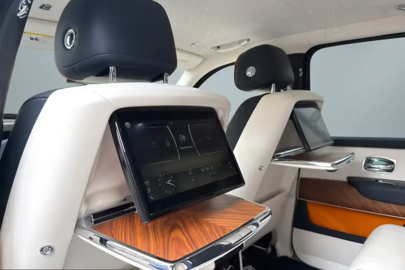 Rolls-Royce Cullinan din 2021 cu 36.048 km - oferta ROL223065 - foto 18