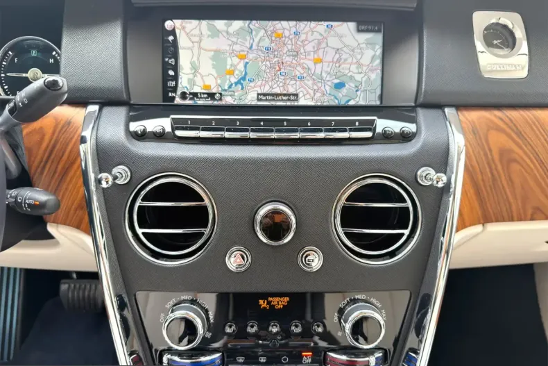 Rolls-Royce Cullinan din 2021 cu 36.048 km - oferta ROL223065 - foto 19