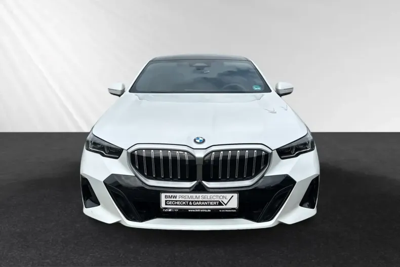 BMW 520 (Seria 5) din 2025 cu 24.730 km - oferta BMW223068 - foto 1