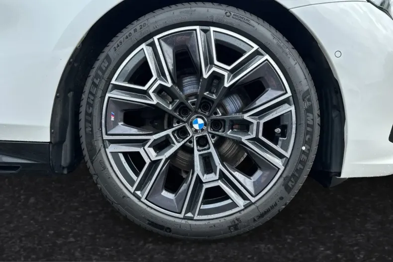 BMW 520 (Seria 5) din 2025 cu 24.730 km - oferta BMW223068 - foto 4
