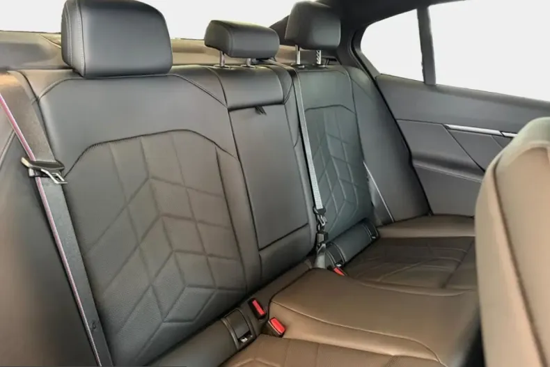 BMW 520 (Seria 5) din 2025 cu 32.400 km - oferta BMW223069 - foto 12