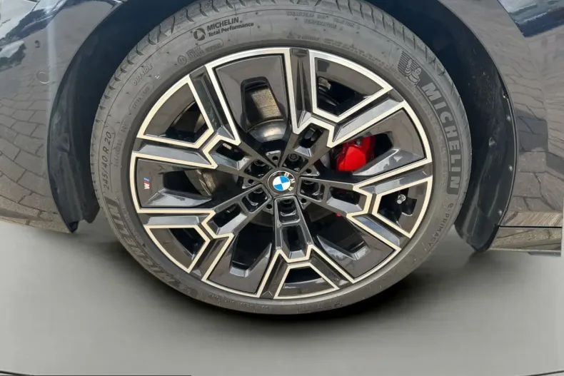 BMW 520 (Seria 5) din 2025 cu 15.253 km - oferta BMW223071 - foto 9