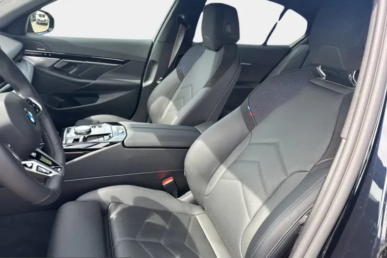BMW 520 (Seria 5) din 2025 cu 15.253 km - oferta BMW223071 - foto 14