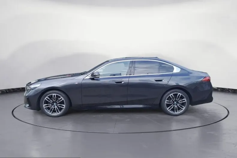 BMW 520 (Seria 5) din 2024 cu 63.014 km - oferta BMW223077 - foto 2