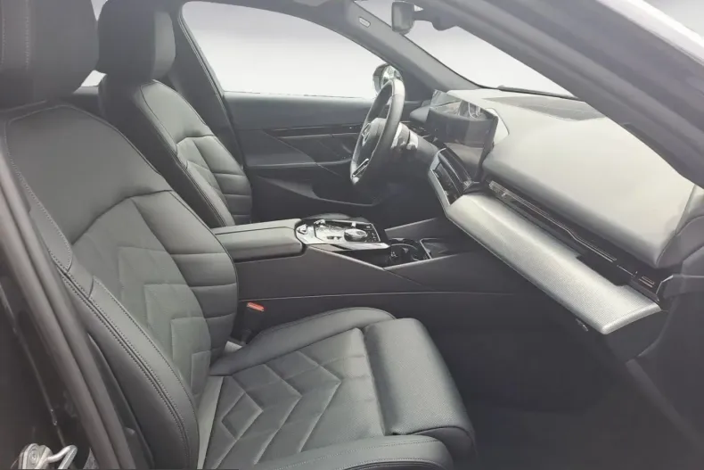 BMW 520 (Seria 5) din 2024 cu 63.014 km - oferta BMW223077 - foto 8