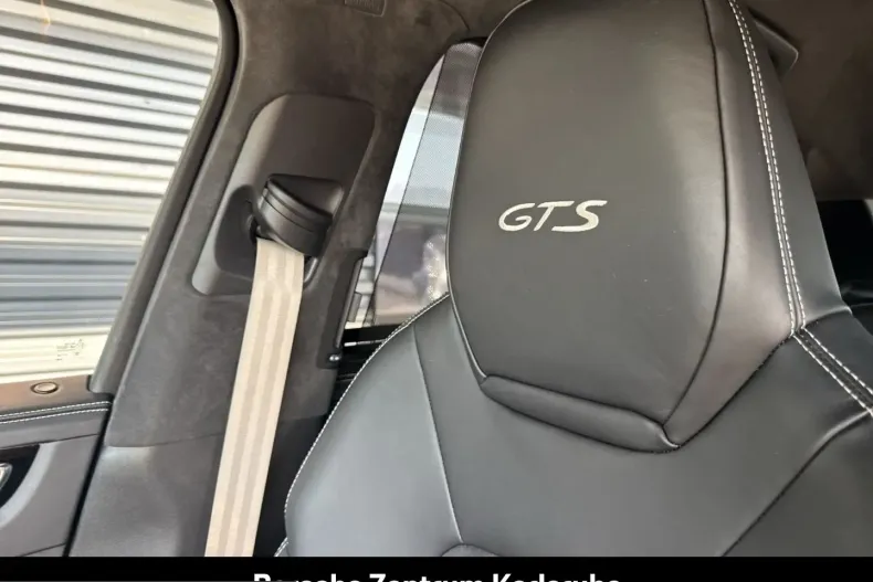 Porsche Cayenne din 2023 cu 57.650 km - oferta POR223078 - foto 30