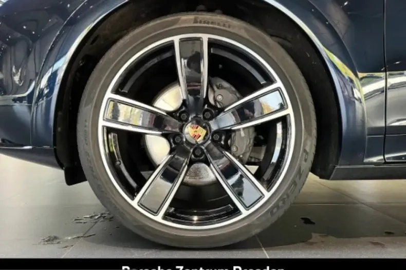 Porsche Cayenne din 2023 cu 53.681 km - oferta POR223079 - foto 12