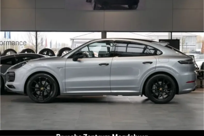Porsche Cayenne din 2023 cu 49.269 km - oferta POR223080 - foto 2