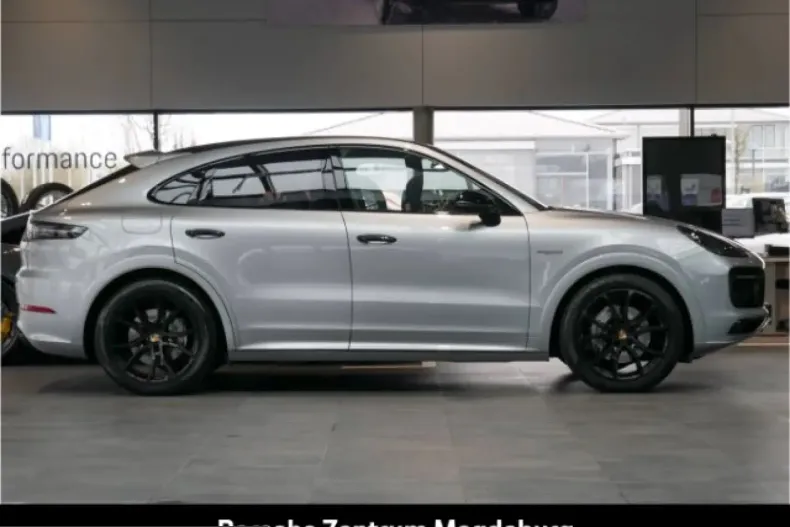 Porsche Cayenne din 2023 cu 49.269 km - oferta POR223080 - foto 8