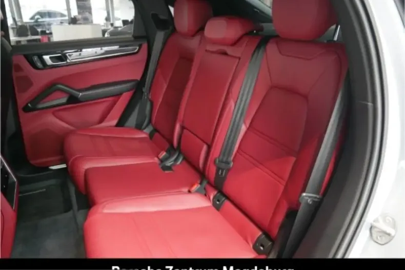 Porsche Cayenne din 2023 cu 49.269 km - oferta POR223080 - foto 22