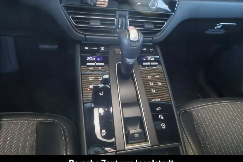 Porsche Macan din 2024 cu 39.990 km - oferta POR223086 - foto 20