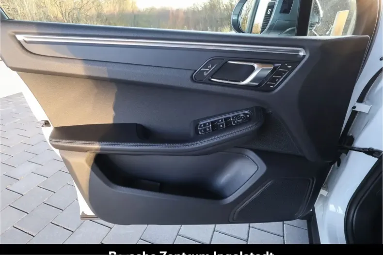 Porsche Macan din 2024 cu 39.990 km - oferta POR223086 - foto 25