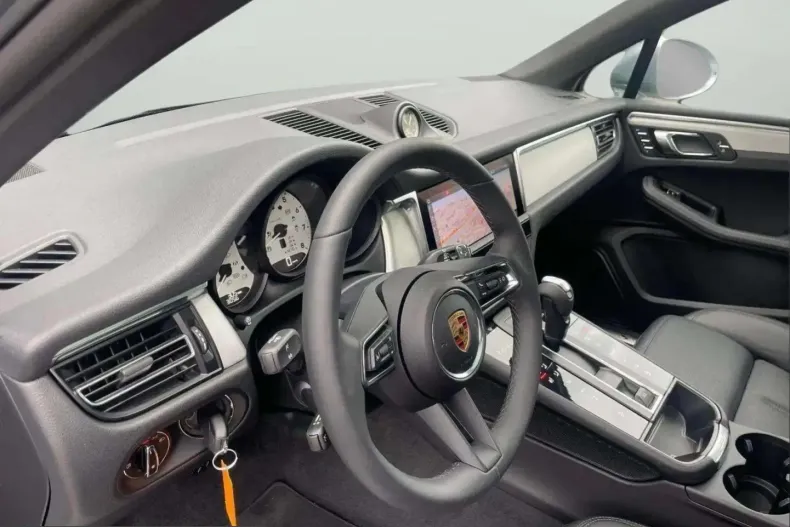 Porsche Macan din 2024 cu 10.000 km - oferta POR223096 - foto 5