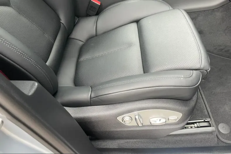 Porsche Macan din 2024 cu 10.000 km - oferta POR223096 - foto 9