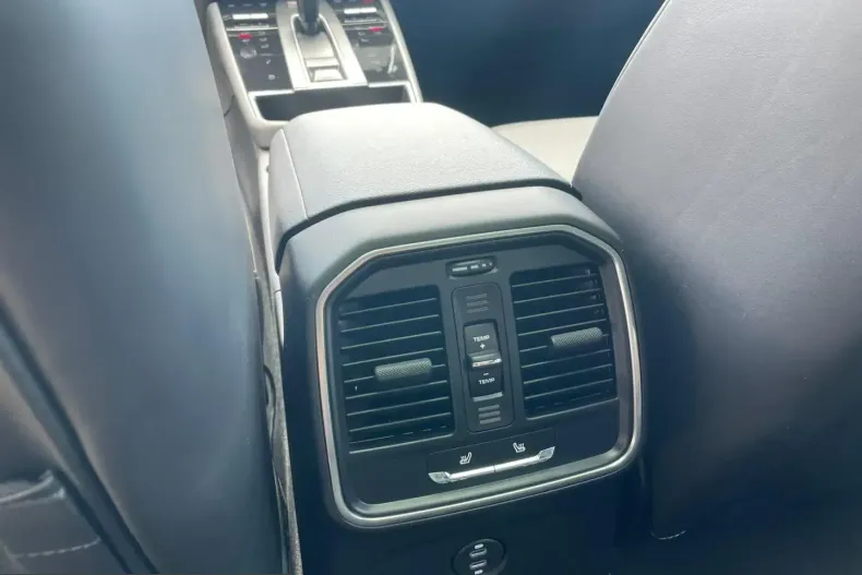 Porsche Macan din 2024 cu 10.000 km - oferta POR223096 - foto 12