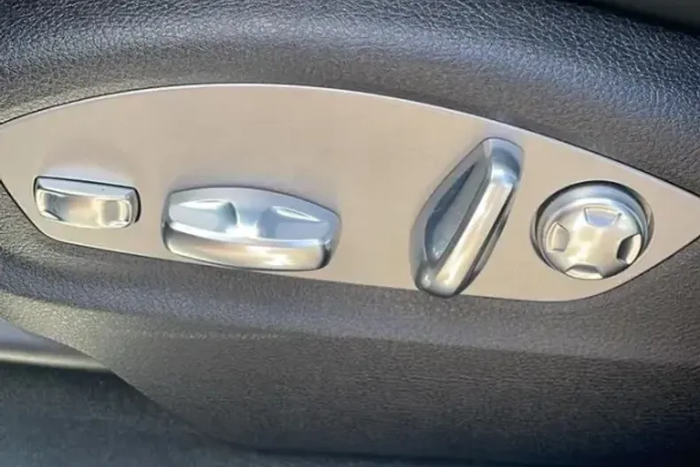 Porsche Macan din 2024 cu 10.000 km - oferta POR223096 - foto 13