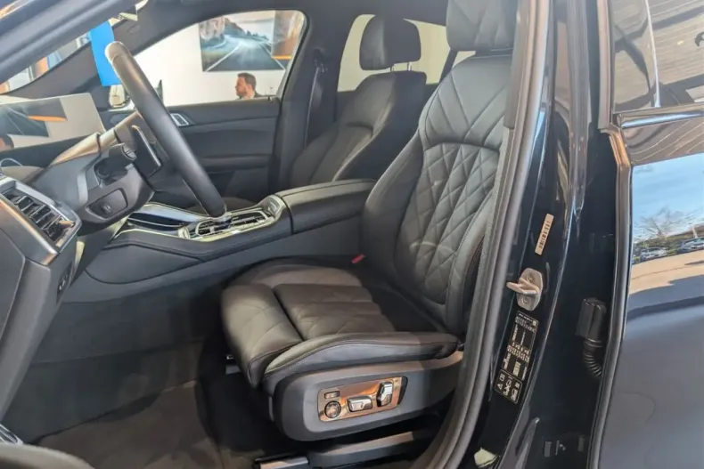 BMW X6 (Seria X) din 2025 cu 24.799 km - oferta BMW223102 - foto 13