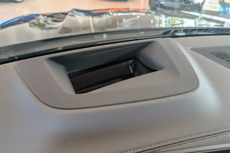 BMW X6 (Seria X) din 2025 cu 24.799 km - oferta BMW223102 - foto 19