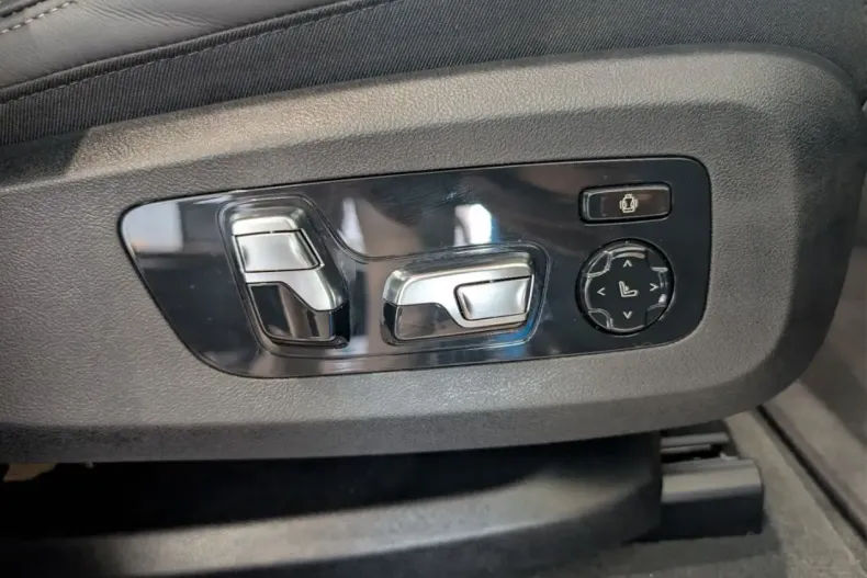 BMW X6 (Seria X) din 2025 cu 24.799 km - oferta BMW223102 - foto 22