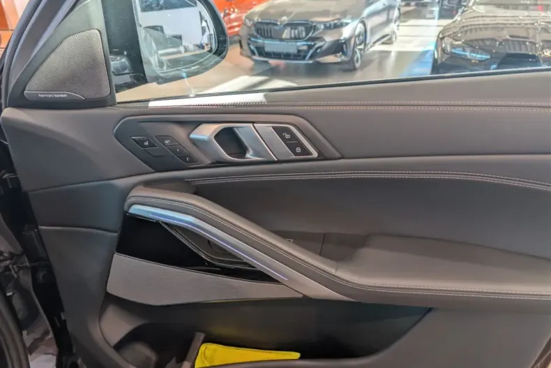 BMW X6 (Seria X) din 2025 cu 24.799 km - oferta BMW223102 - foto 24