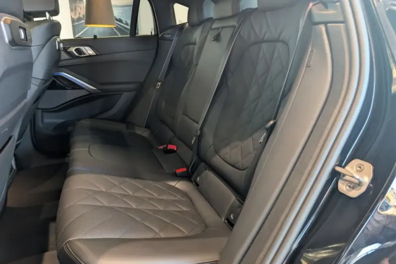 BMW X6 (Seria X) din 2025 cu 24.799 km - oferta BMW223102 - foto 29