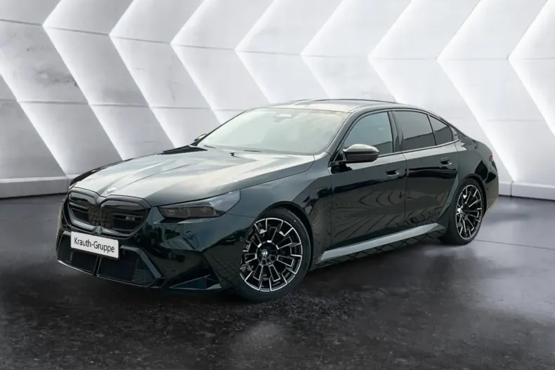 BMW M5 (Seria 5) din 2025 cu 10.917 km - oferta BMW223108 - foto 1
