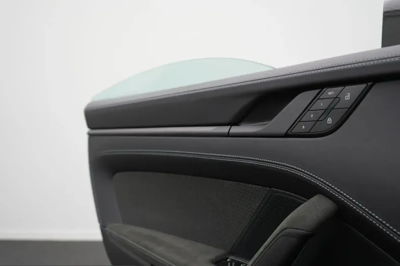 Porsche 992 din 2025 cu 6.135 km - oferta POR223112 - foto 32