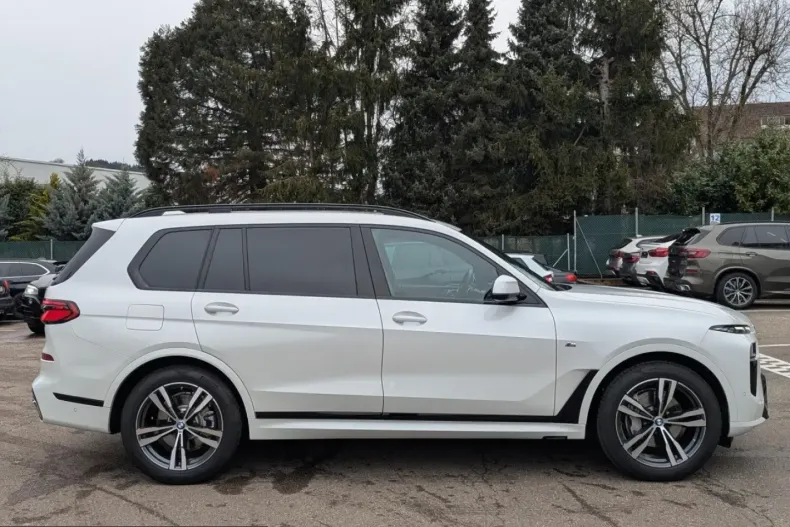 BMW X7 (Seria X) din 2025 cu 24.093 km - oferta BMW223116 - foto 4